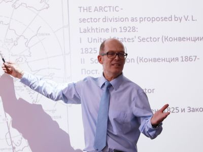 Professor Alexander Vylegzhanin held a Lecture on Legal Status of the Arctic Ocean at CIBOS